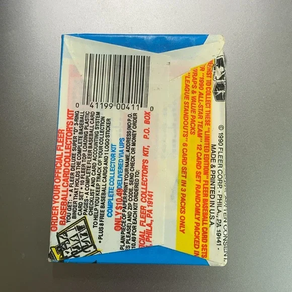 1990 Fleer Baseball card pack - Picture 2 of 2